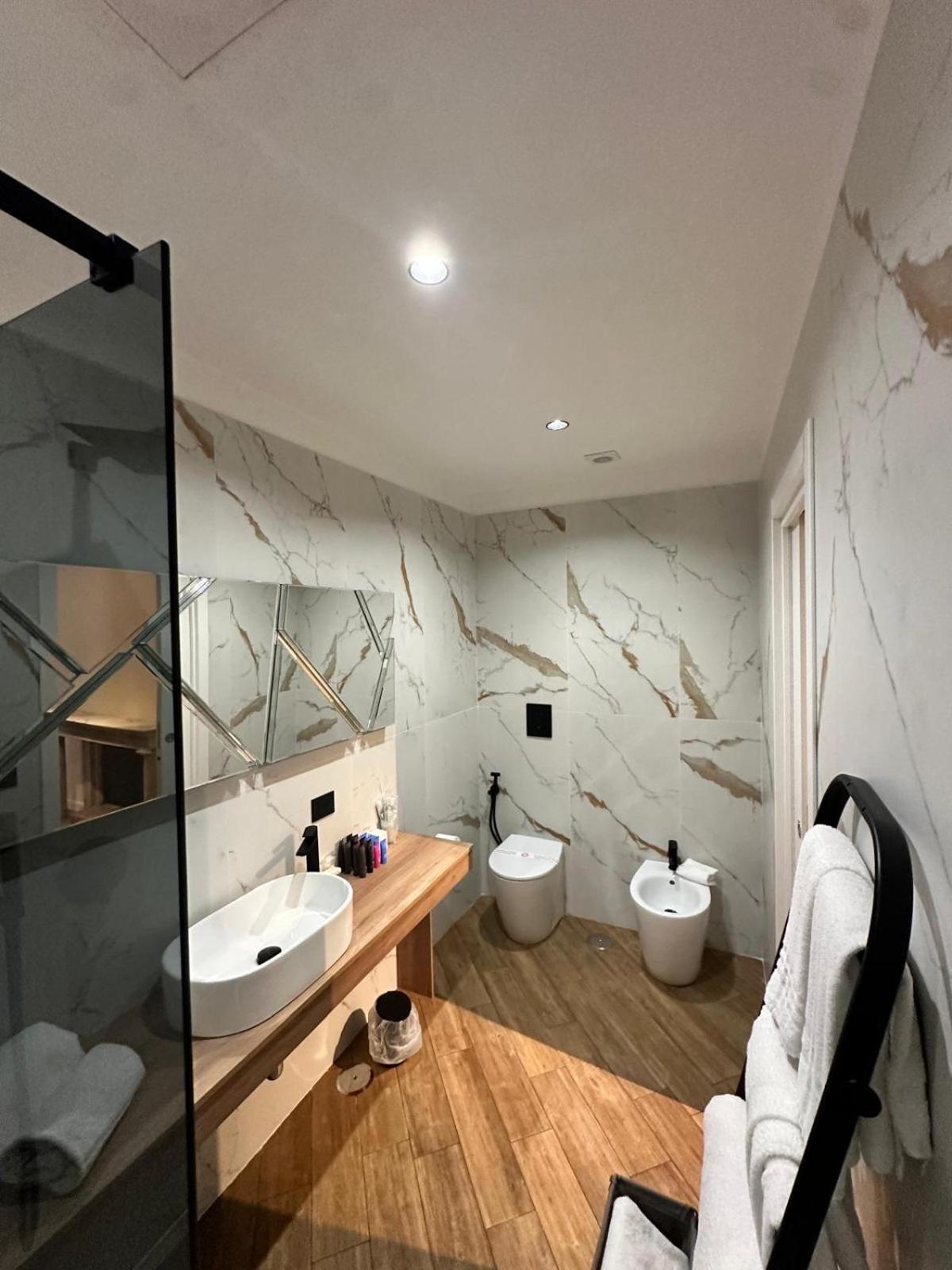 Maison Toledo Suites 나폴리 외부 사진